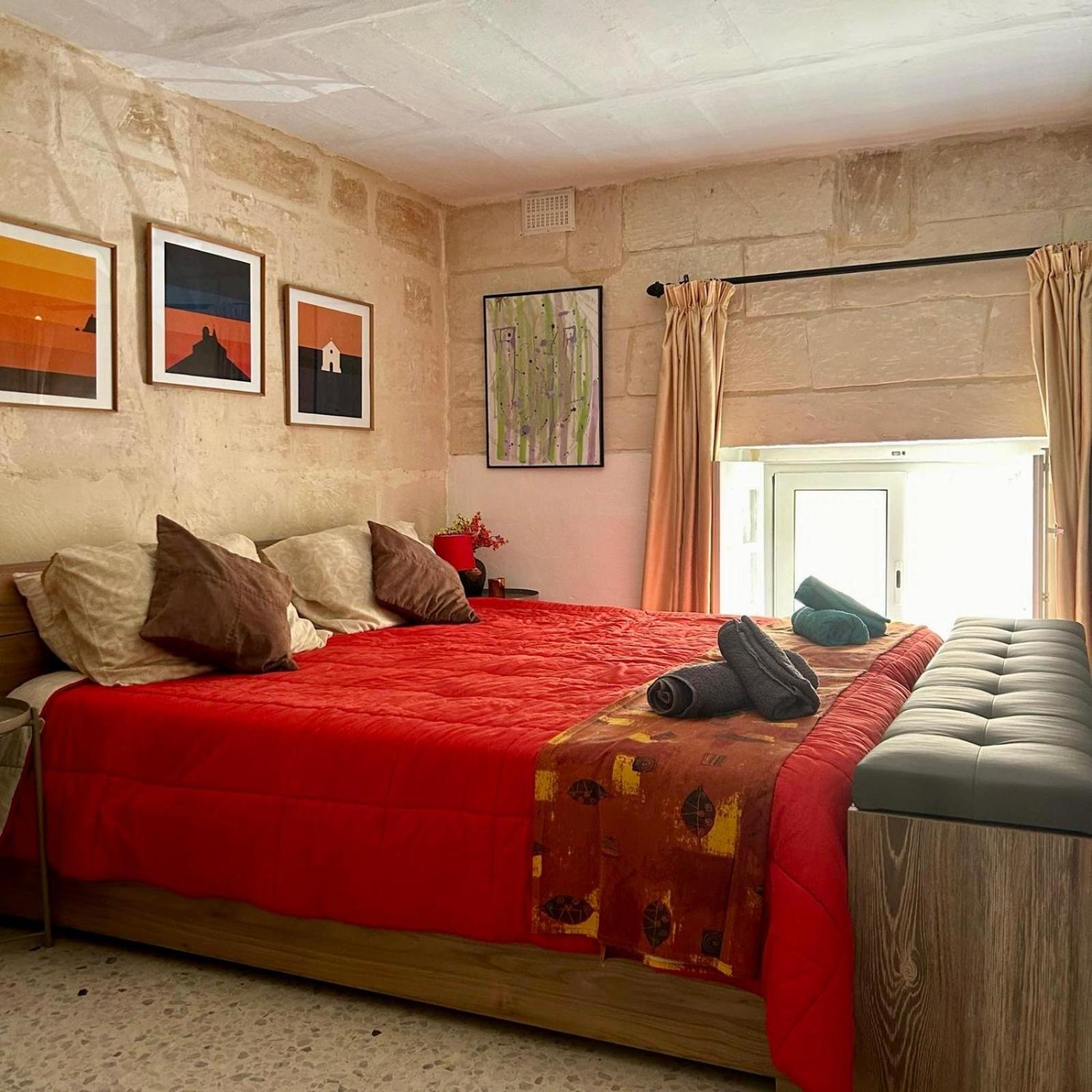 Homestay szállás Ensuite With Private Kitchen In A Typical Maltese Townhouse Sliema